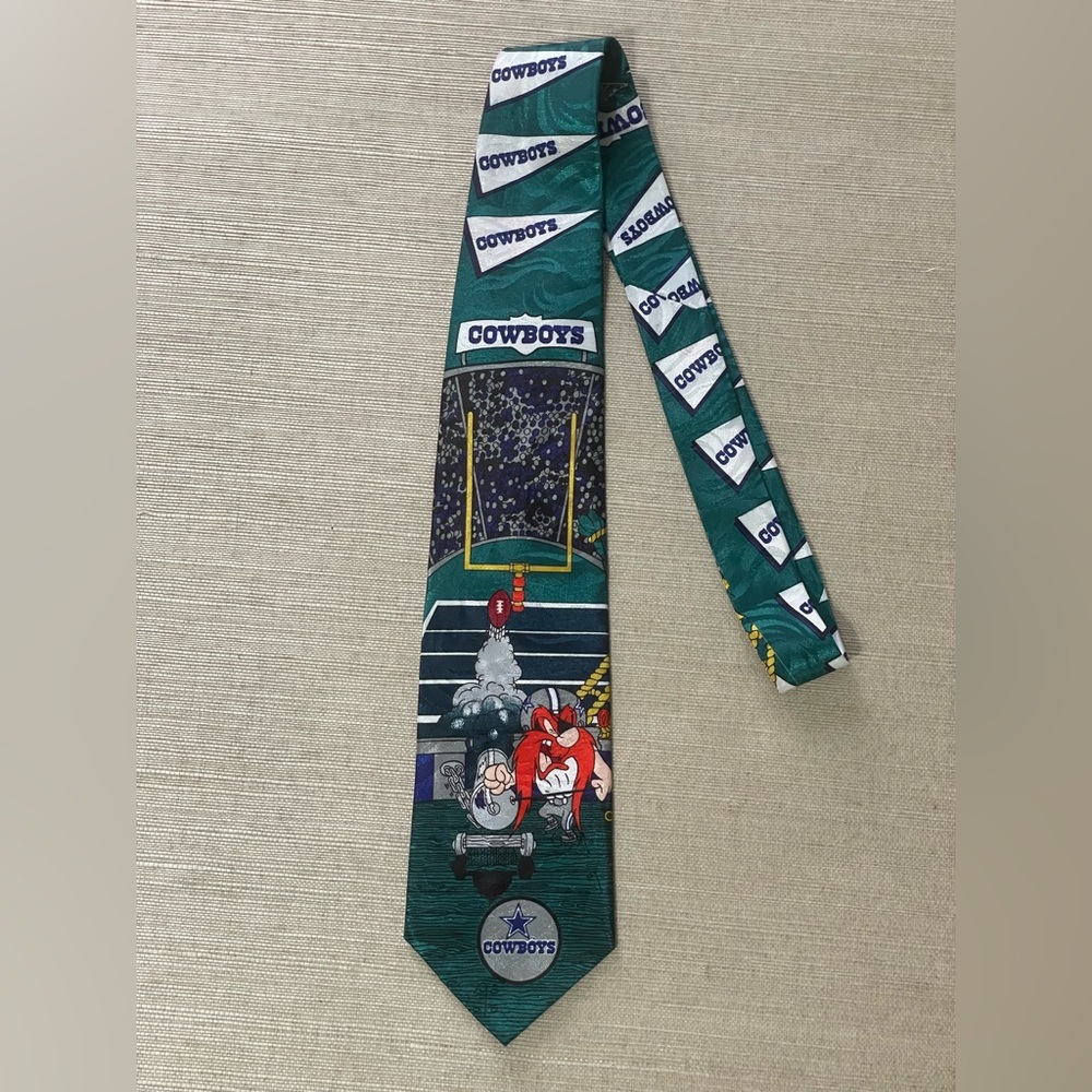 Vintage Dallas Cowboys NFL football Yosemite Sam Green necktie adult 56” 1993